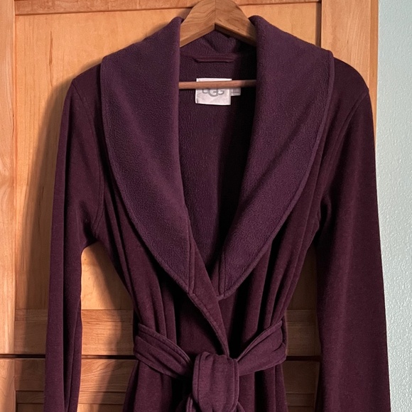 UGG Blanch II Robe In Barely Worn and Gently Laundered Condition Size Small - Picture 3 of 11
